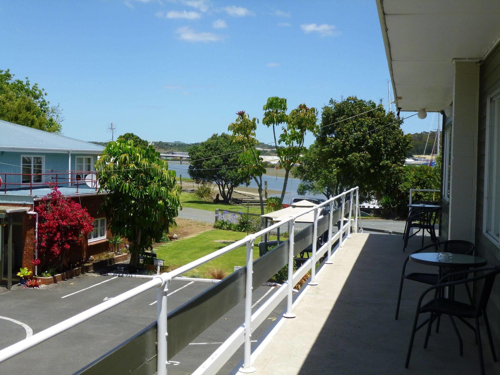 Marina Court Motel & Apartments Whangarei Eksteriør billede